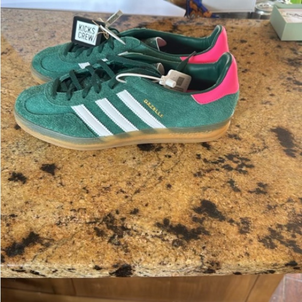 Women’s 9 gazelle